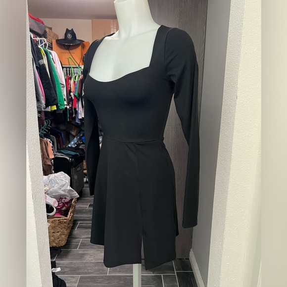 NWT QINSEN Black Square Neck Bodice Long Sleeve Dress - Picture 7 of 12